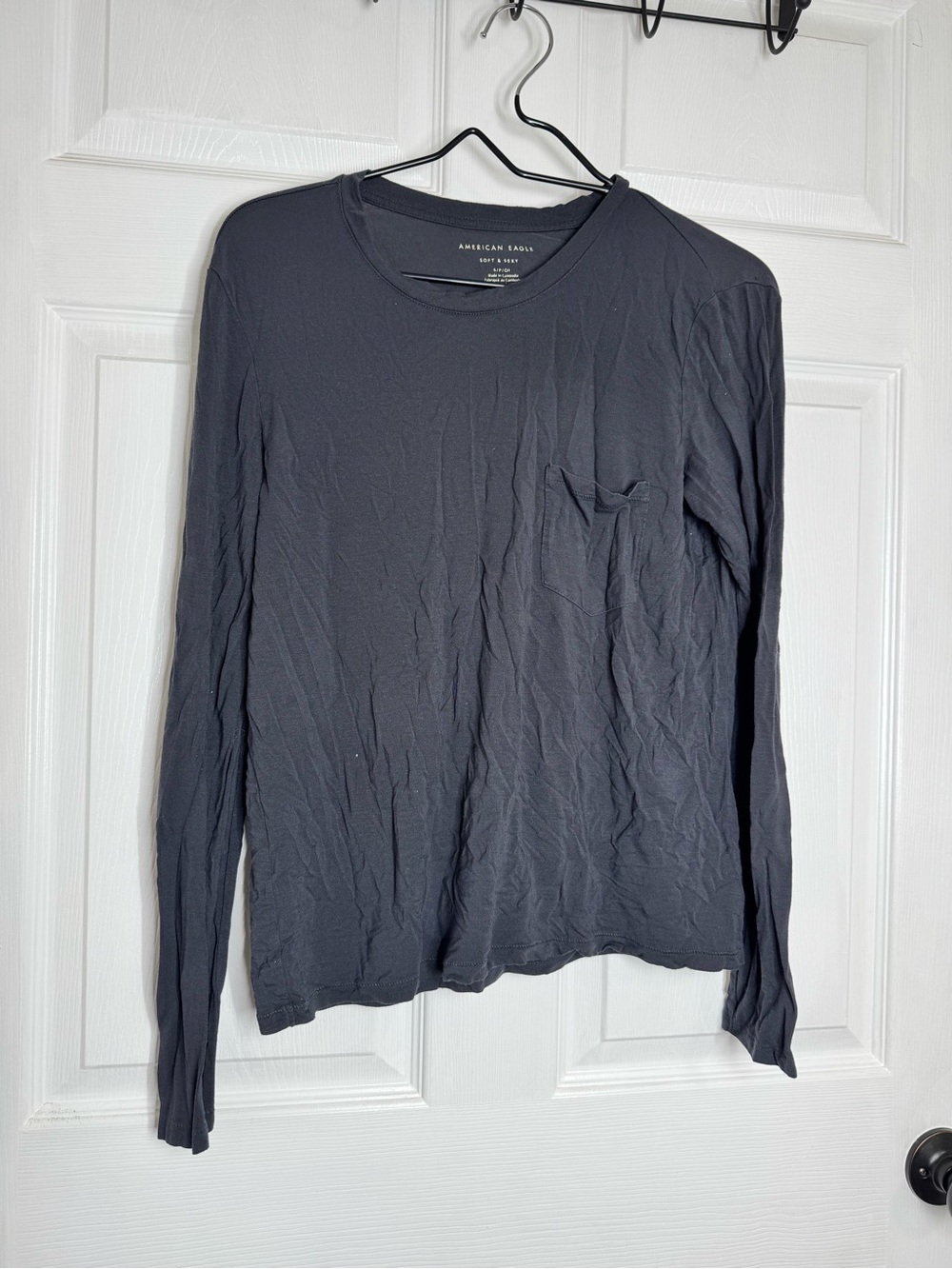American Eagle Outfitters Men’s Long Sleeve Pocket Tee - Charcoal Gray